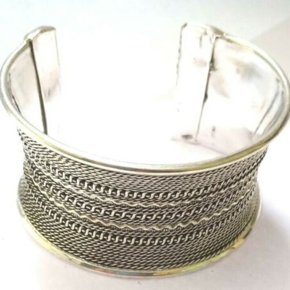 SALE ** BRAND NEW ** HANDMADE Design Bangle Cuff Bracelet 🎁